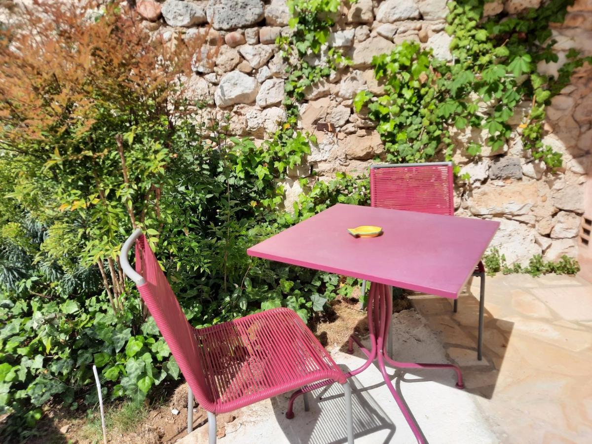 Bed and Breakfast Louminai Donzère Exteriér fotografie